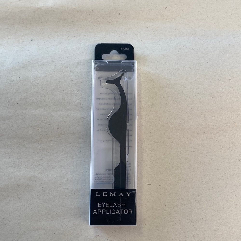 Eyelash applicator 💥